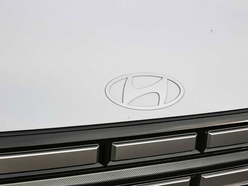 New 2026 Hyundai Santa Fe SE FWD image 6