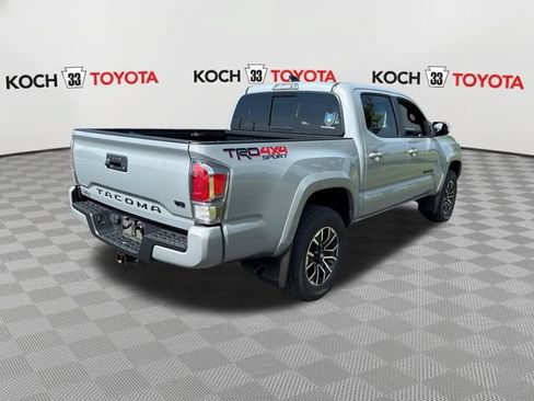 Used 2021 Toyota Tacoma TRD Sport w/ Blackout Package (TMS) AWD/4WD image 8