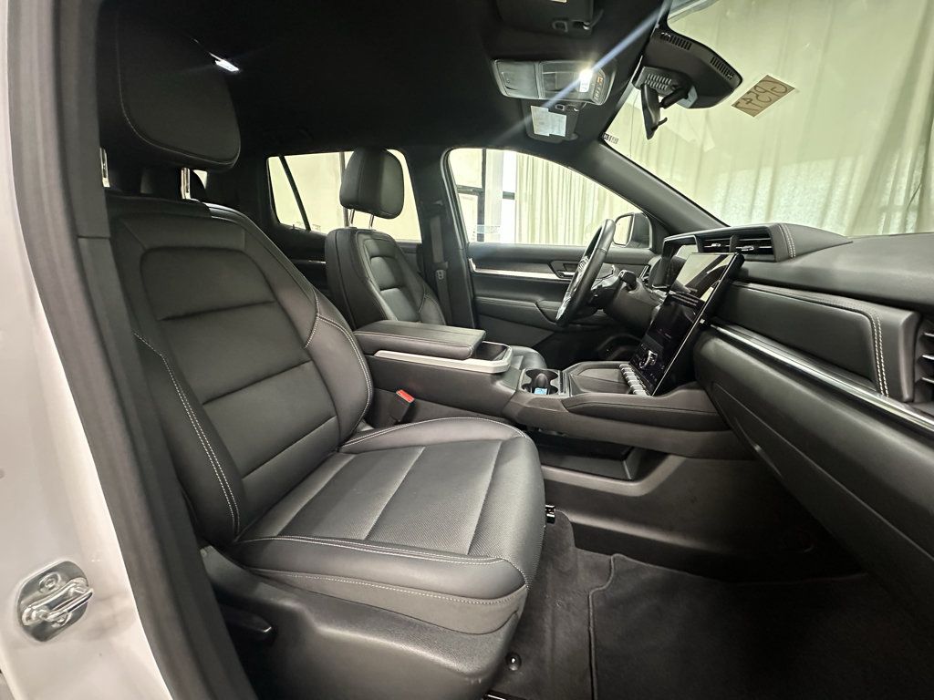 Used 2026 GMC Terrain Elevation w/ Elevation Premium Package FWD image 15