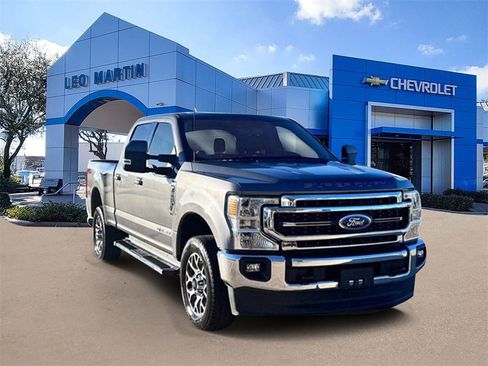 Used 2021 Ford F250 Lariat image 3