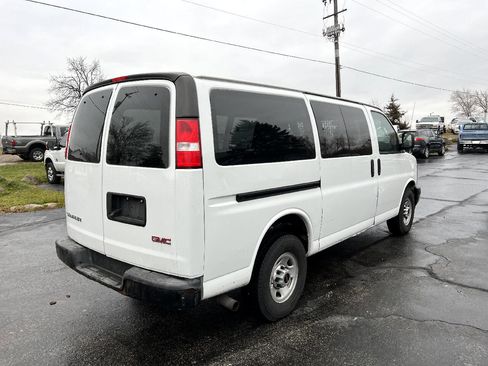 Used 2017 GMC Savana 2500 image 4