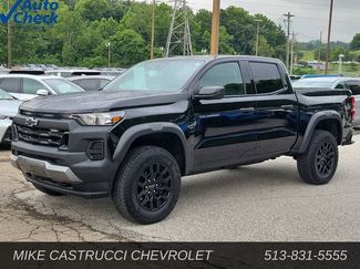 Used 2024 Chevrolet Colorado Trail Boss w/ Advanced Trailering Package AWD/4WD video 1