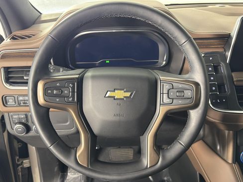 Used 2024 Chevrolet Tahoe High Country AWD/4WD image 10