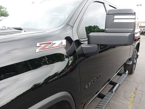 Used 2023 Chevrolet Silverado 2500 LT w/ True North Edition AWD/4WD image 7