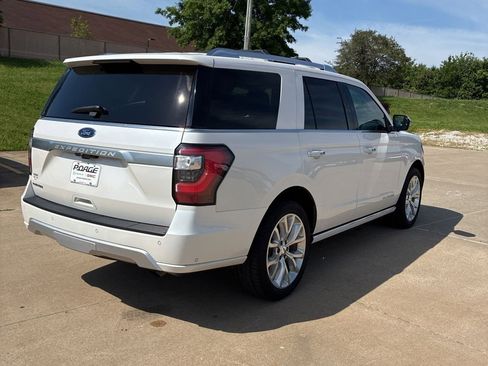 Used 2018 Ford Expedition Platinum AWD/4WD image 5