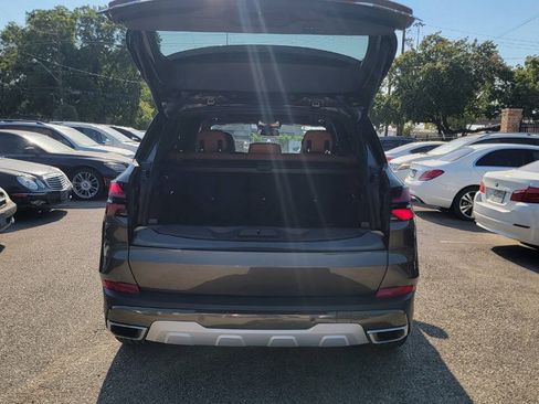 Used 2024 BMW X5 sDrive40i w/ Premium Package RWD image 18