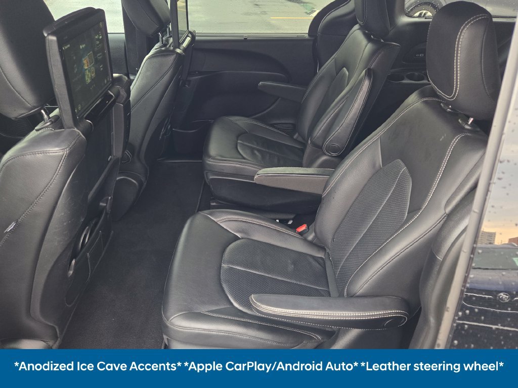 Used 2021 Chrysler Pacifica Touring-L w/ Uconnect Theater Family Group FWD image 33