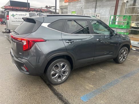 Certified 2024 Kia Seltos S image 10