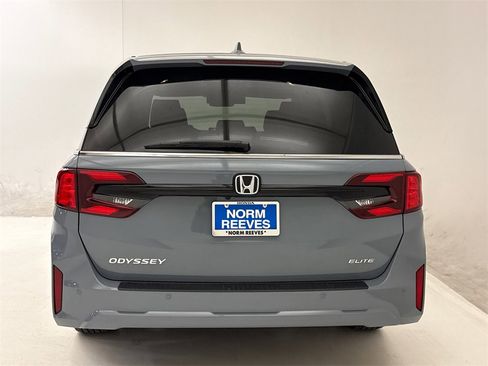 New 2026 Honda Odyssey Elite image 8