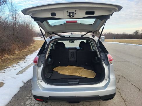 Used 2016 Nissan Rogue S image 10