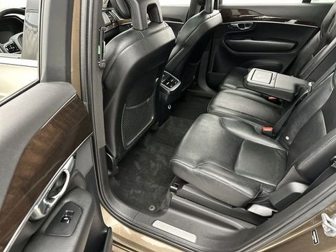 Used 2016 Volvo XC90 T6 Momentum w/ Momentum Plus Package image 23