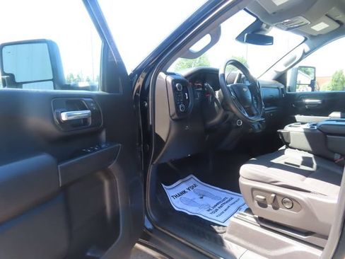 Used 2024 Chevrolet Silverado 2500 Custom w/ Custom Value Package AWD/4WD image 16