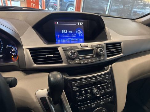 Used 2011 Honda Odyssey EX-L image 35