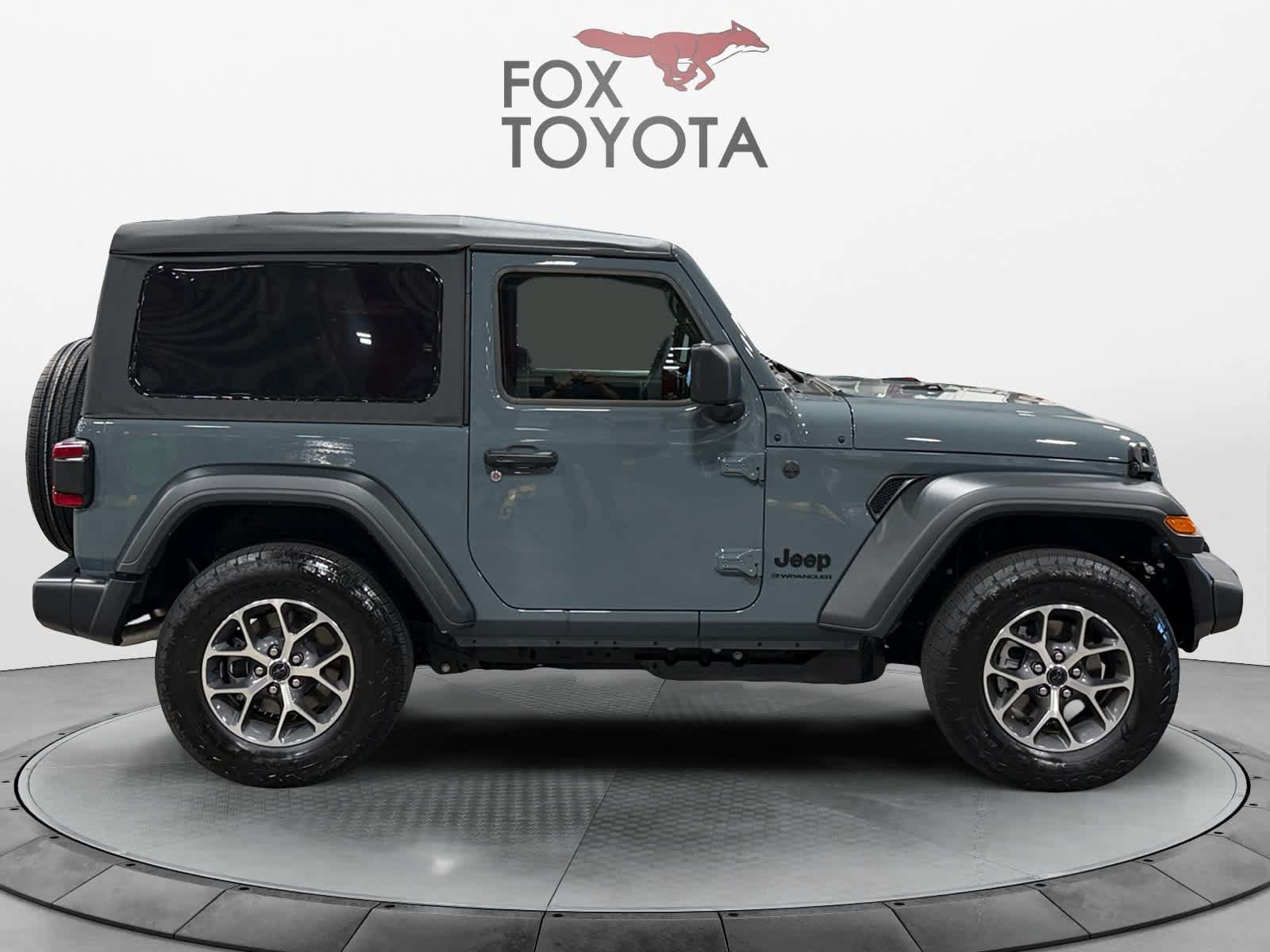 Used 2026 Jeep Wrangler Sport AWD/4WD image 7