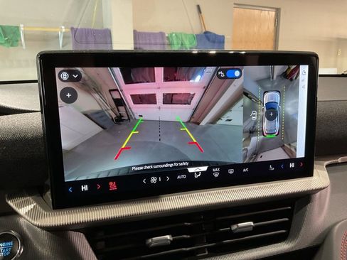 New 2026 Ford Explorer ST-Line w/ ST-Line Street Pack image 17