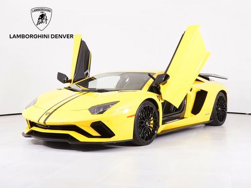 Used 2018 Lamborghini Aventador S AWD/4WD image 13