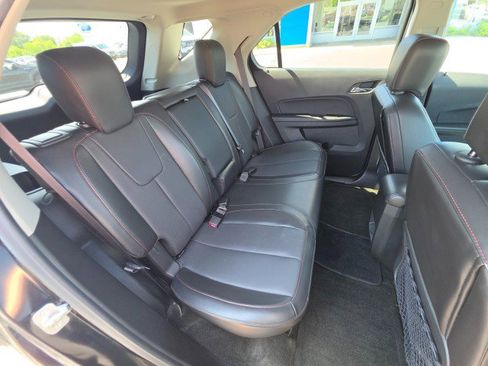 Used 2017 Chevrolet Equinox Premier w/ Enhanced Convenience Package AWD/4WD image 16