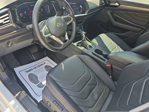 Used 2023 Volkswagen Jetta SEL FWD image 13