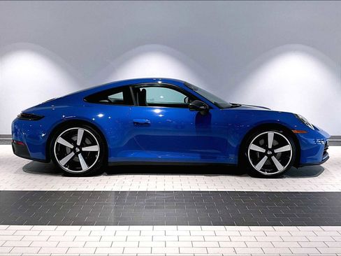 Used 2025 Porsche 911 Carrera S RWD image 11