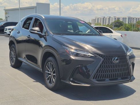 Used 2023 Lexus NX 250 FWD w/ Towing Package (2000 Lbs) image 3