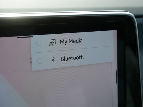 Used 2024 Volkswagen Atlas Cross Sport SEL R-Line image 35