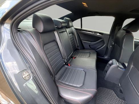 Used 2017 Volkswagen Jetta GLI image 27