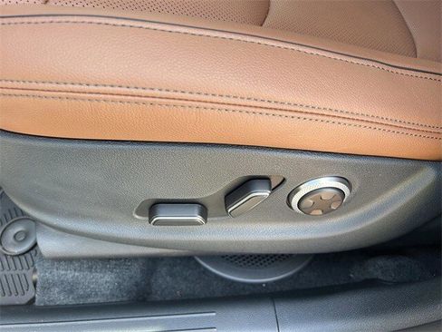 New 2026 Genesis GV70 2.5T Advanced image 25