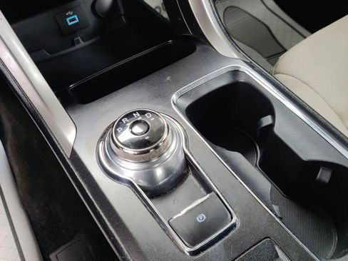 Used 2020 Ford Fusion S image 22