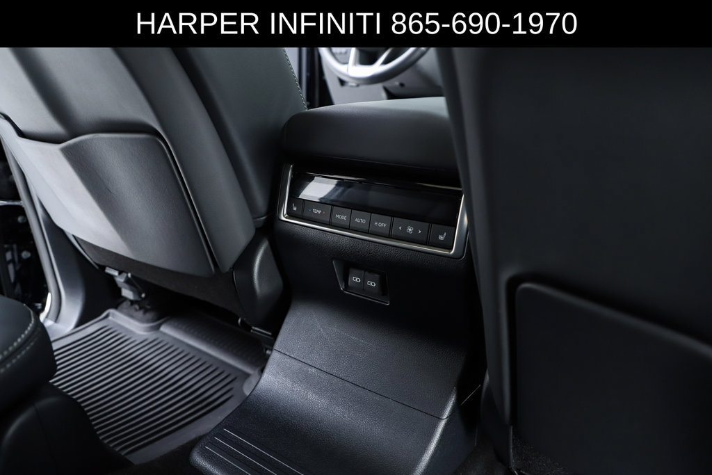 Used 2024 Lexus GX 550 w/ Accessory Package (2T) AWD/4WD image 39