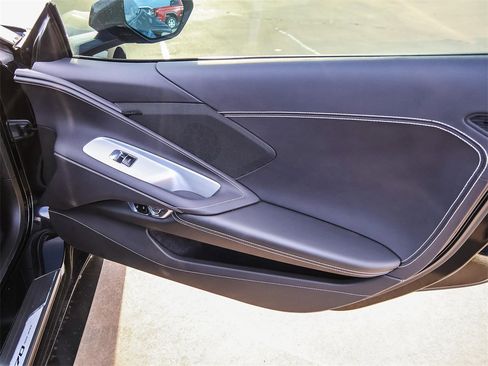 Used 2023 Chevrolet Corvette Stingray Coupe w/ Z51 Performance Package image 13