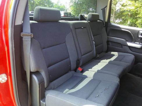 Used 2018 Chevrolet Silverado 1500 LT w/ All Star Edition image 43