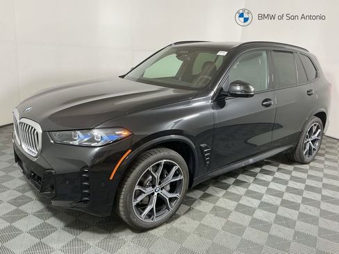 New 2026 BMW X5 xDrive40i w/ M Sport Package image 1