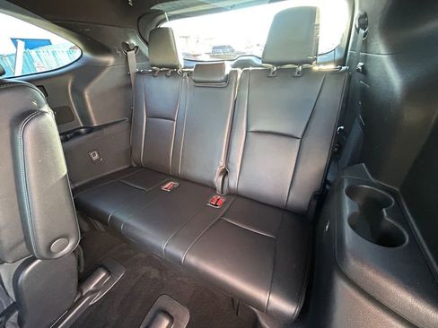 Used 2022 Toyota Highlander XSE AWD/4WD image 32
