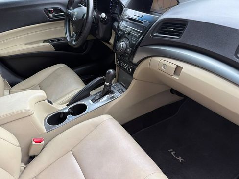 Used 2015 Acura ILX w/ Technology Package FWD image 14