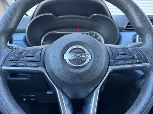 Used 2025 Nissan Versa SV FWD image 25