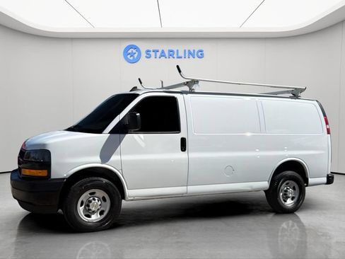 Used 2023 Chevrolet Express 2500 w/ Driver Convenience Package RWD image 2