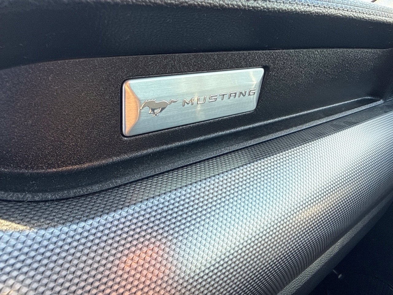 Used 2018 Ford Mustang GT w/ Equipment Group 301A RWD image 27