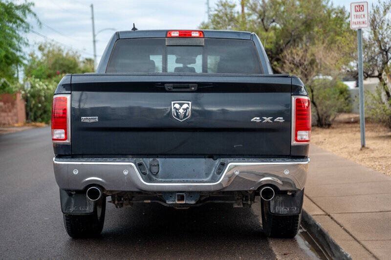 Used 2015 RAM 1500 Laramie w/ Convenience Group AWD/4WD image 4