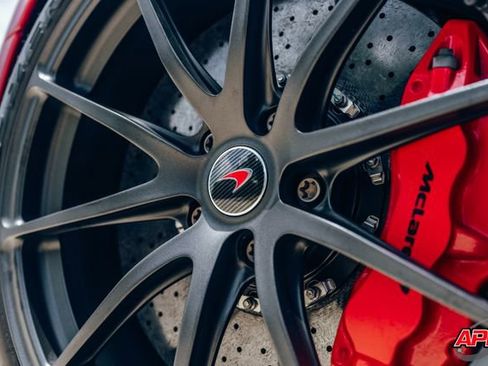 Used 2016 McLaren 675LT Coupe RWD image 4
