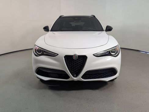 Used 2023 Alfa Romeo Stelvio Veloce AWD/4WD image 2