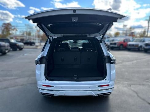 New 2026 Buick Enclave Avenir w/ Super Cruise Package image 13