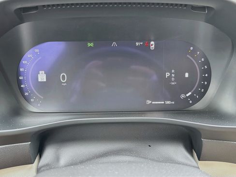Used 2024 Volvo XC40 B5 Plus AWD/4WD image 40