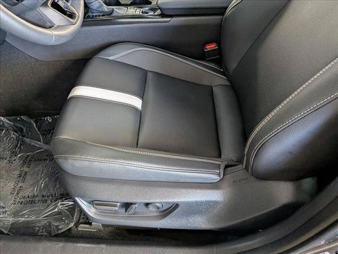 Used 2025 Toyota Camry SE FWD image 22