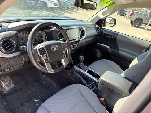 Used 2023 Toyota Tacoma SR5 w/ Technology Package AWD/4WD image 13