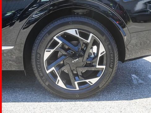 Certified 2023 Kia Sportage SX FWD image 11