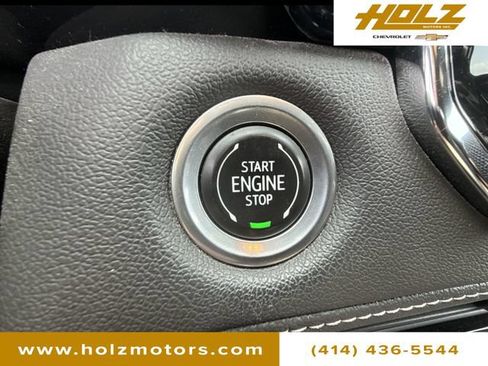 Certified 2023 Chevrolet Colorado LT w/ LT Convenience Package II AWD/4WD image 17