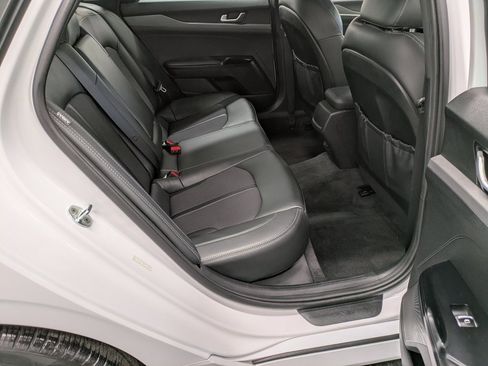 Used 2023 Kia K5 GT-Line image 26