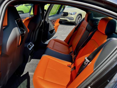 Used 2025 BMW M5 Base AWD 4dr Sedan w/ Executive Package image 24