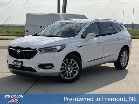 Used 2020 Buick Enclave Essence AWD/4WD image 1