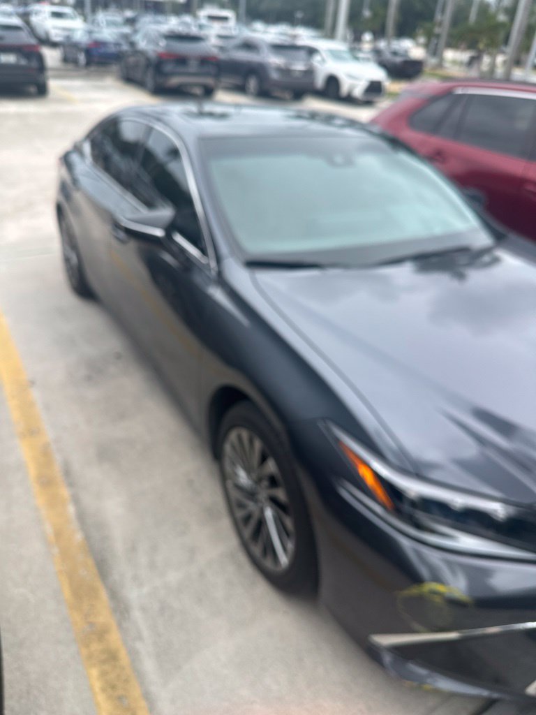 Used 2024 Lexus ES 300h Ultra Luxury w/ Accessory Package (Z2) FWD image 1
